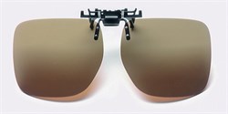 Насадка на солнцезащитные очки с поляризационными коричневыми светофильтрами на клипсе Polarised clip-on sunglasses, светопропускание 15%, категория 3, не подходят для водителей - фото 6423